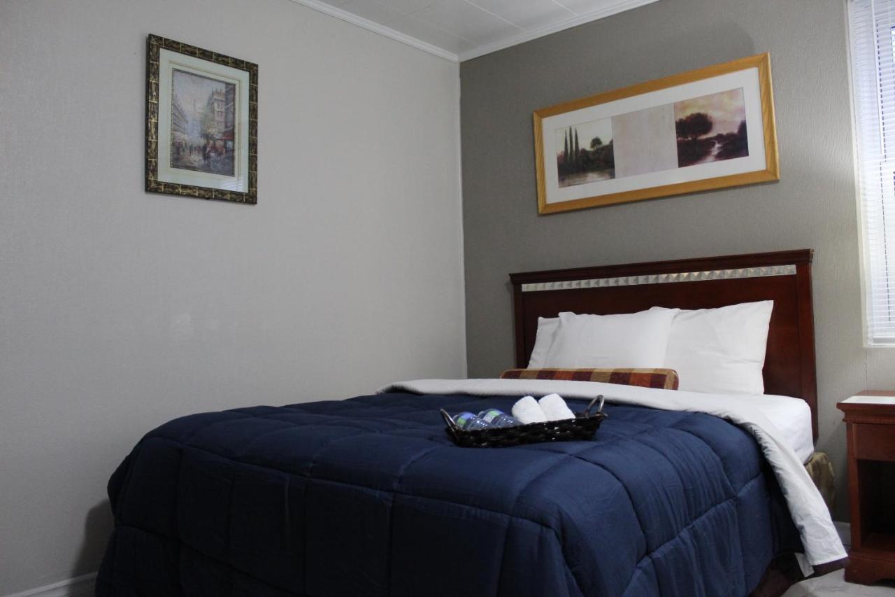 Sunrise Inn Parry Sound Exterior photo